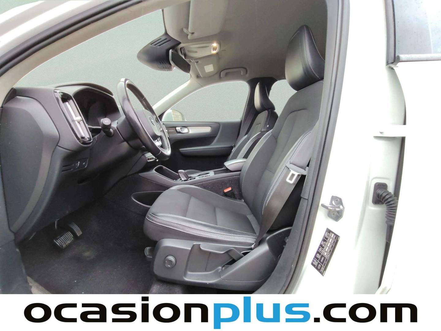 Foto asientos delanteros Volvo XC40 Volvo XC40 D3 Momentum Auto (150 CV)