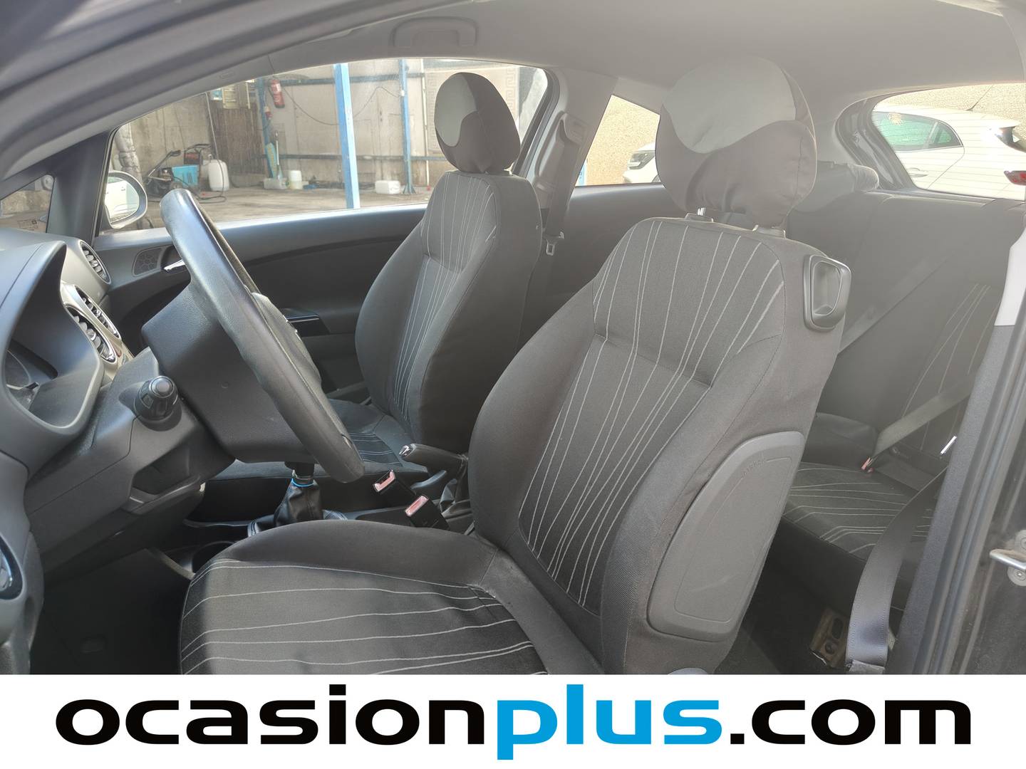 Foto asientos delanteros Opel Corsa Opel Corsa 1.3 CDTI Enjoy (75 CV)