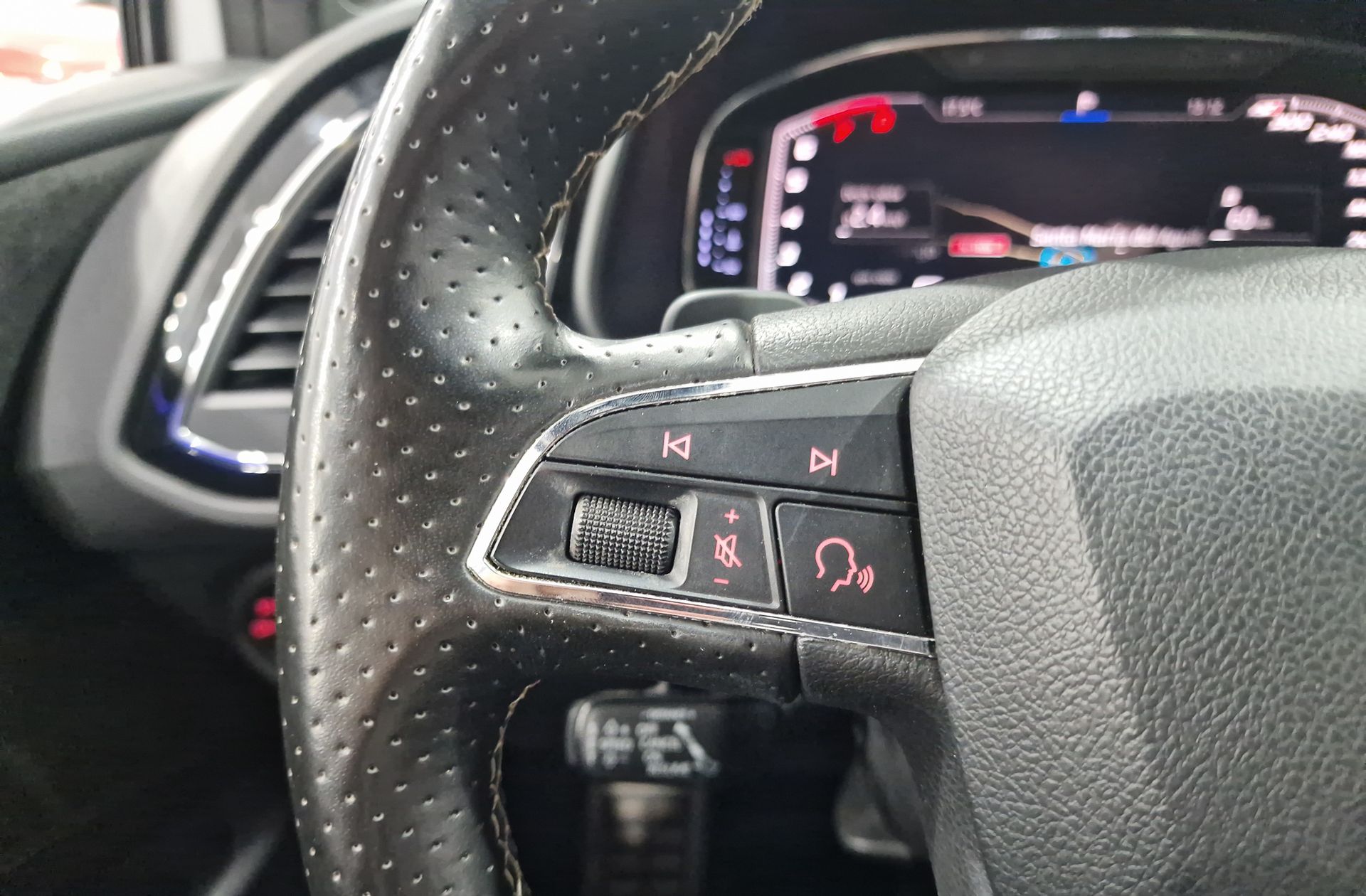 SEAT León 2.0 TSI Cupra DSG - foto 29