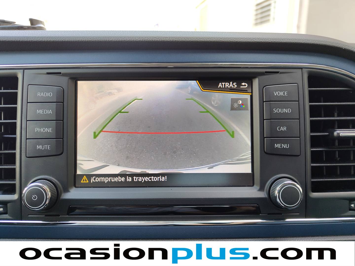 Equipamiento del Seat León Seat León SC SC 1.6 TDI S&S Style (110 CV)