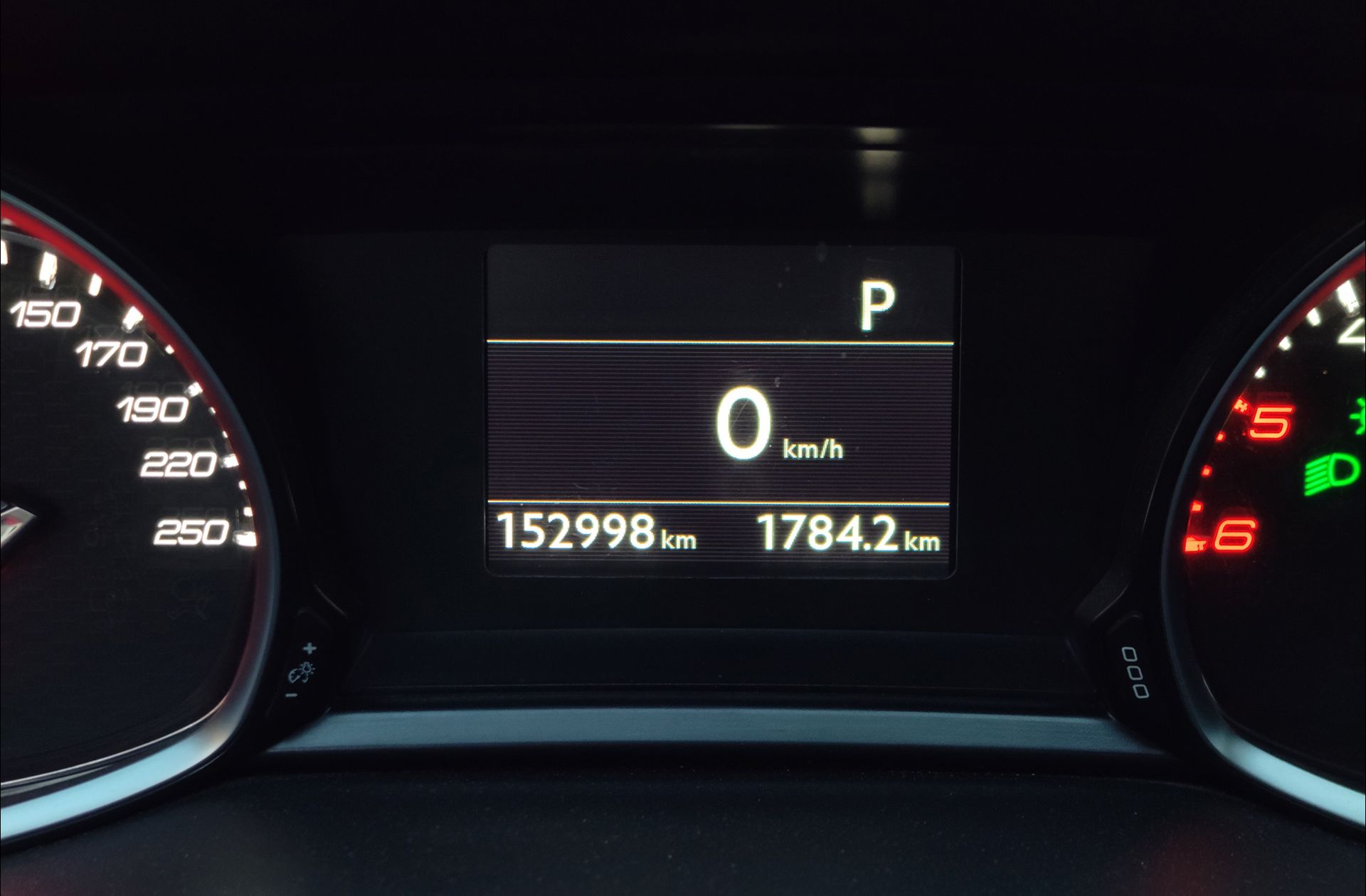 Peugeot 308 2.0 BlueHDi EAT6 - foto 12
