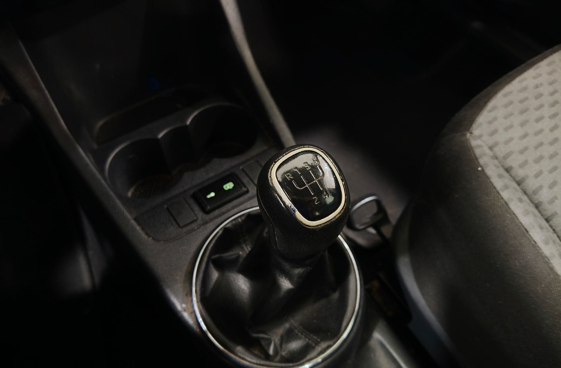 Škoda Fabia 1.2 12v Ambition - foto 5