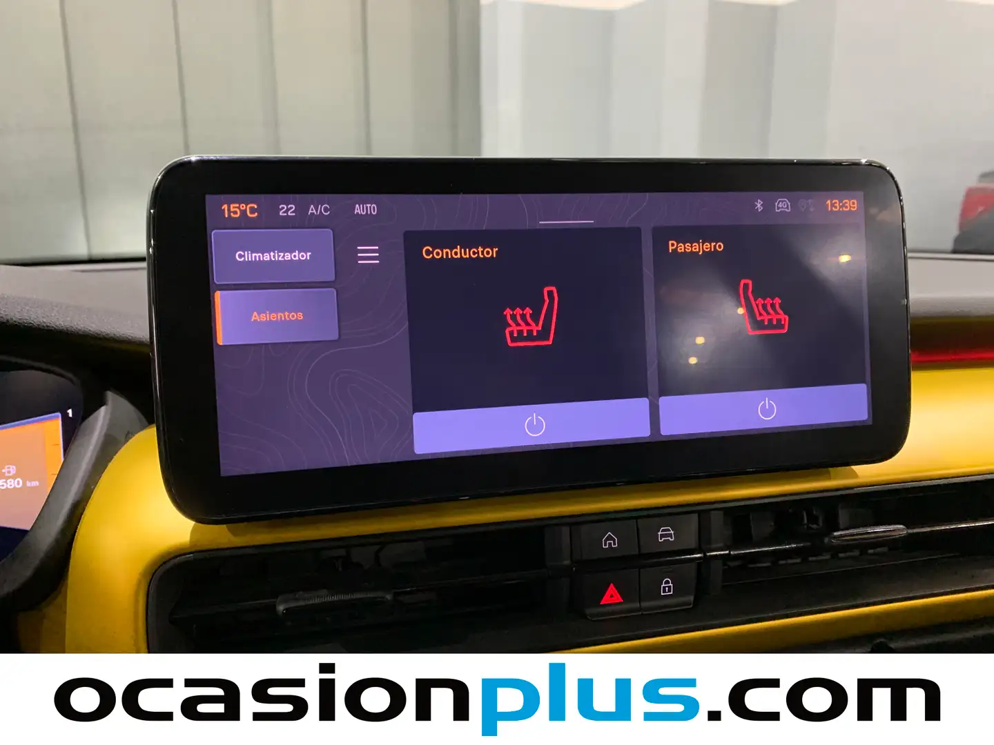 Foto Jeep Avenger Jeep Avenger 1.2 G Summit (100 CV)