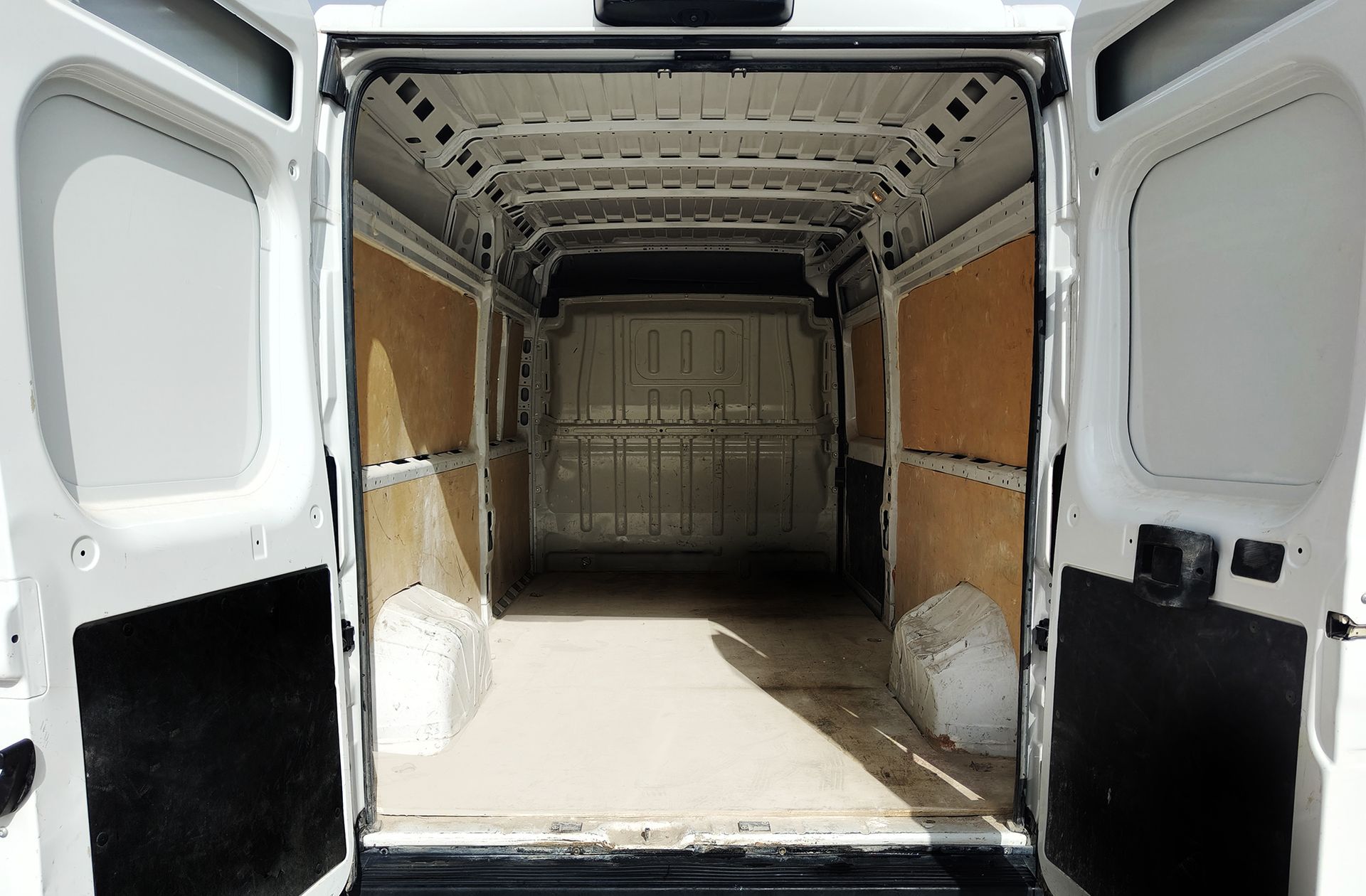 Fiat Ducato Furgon 35 2.2 MultiJet L3H2 - foto 13