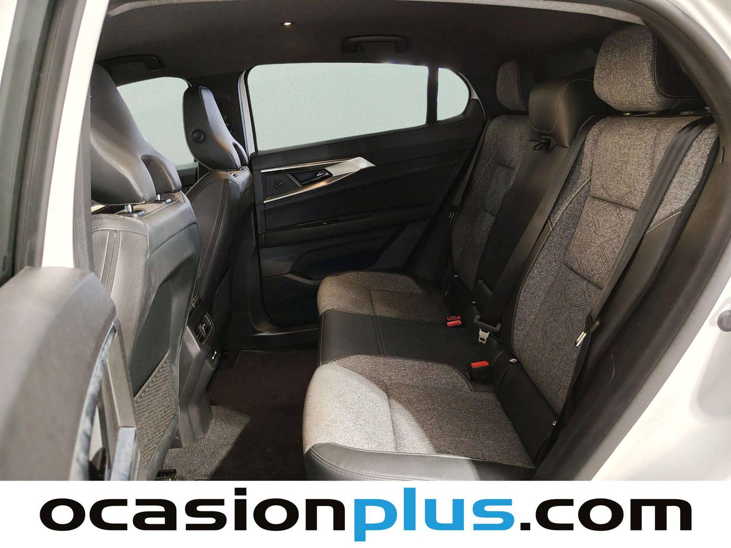 Foto asientos traseros Renault Rafale Renault Rafale Techno E-Tech full hybrid (200 CV)
