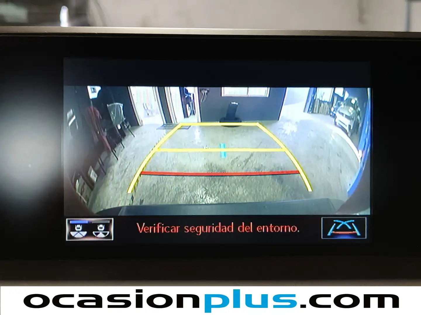 Foto Lexus UX Lexus UX 250h Business 2WD (184 CV)