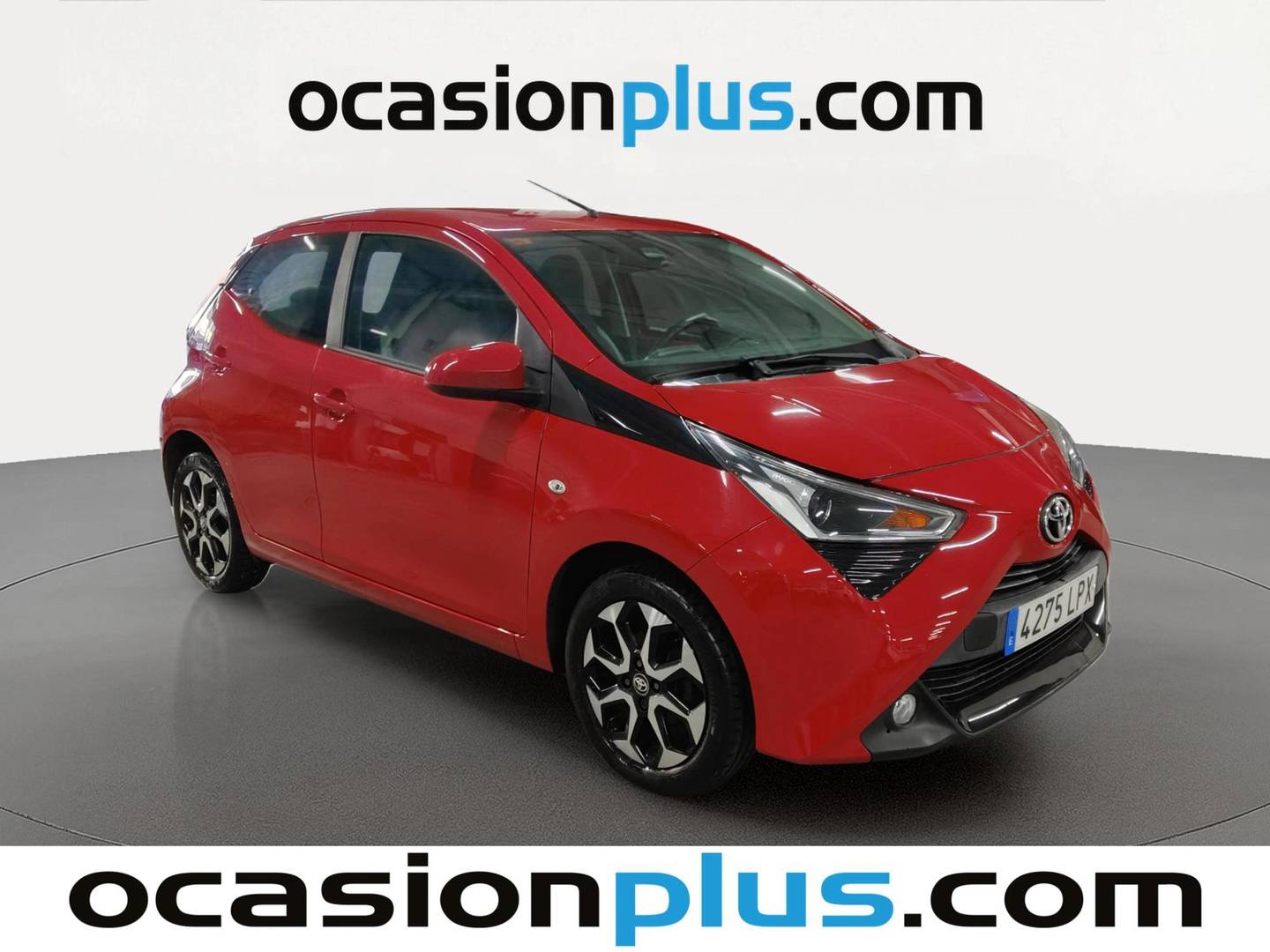 Foto delantera Toyota Aygo Toyota Aygo 1.0 70 x-play (72 CV) derecha