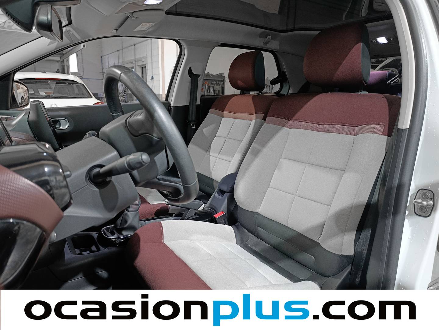 Foto asientos delanteros Citroën C4 Cactus Citroen C4 Cactus PureTech 110 S&S Cool&Comfort (110 CV)