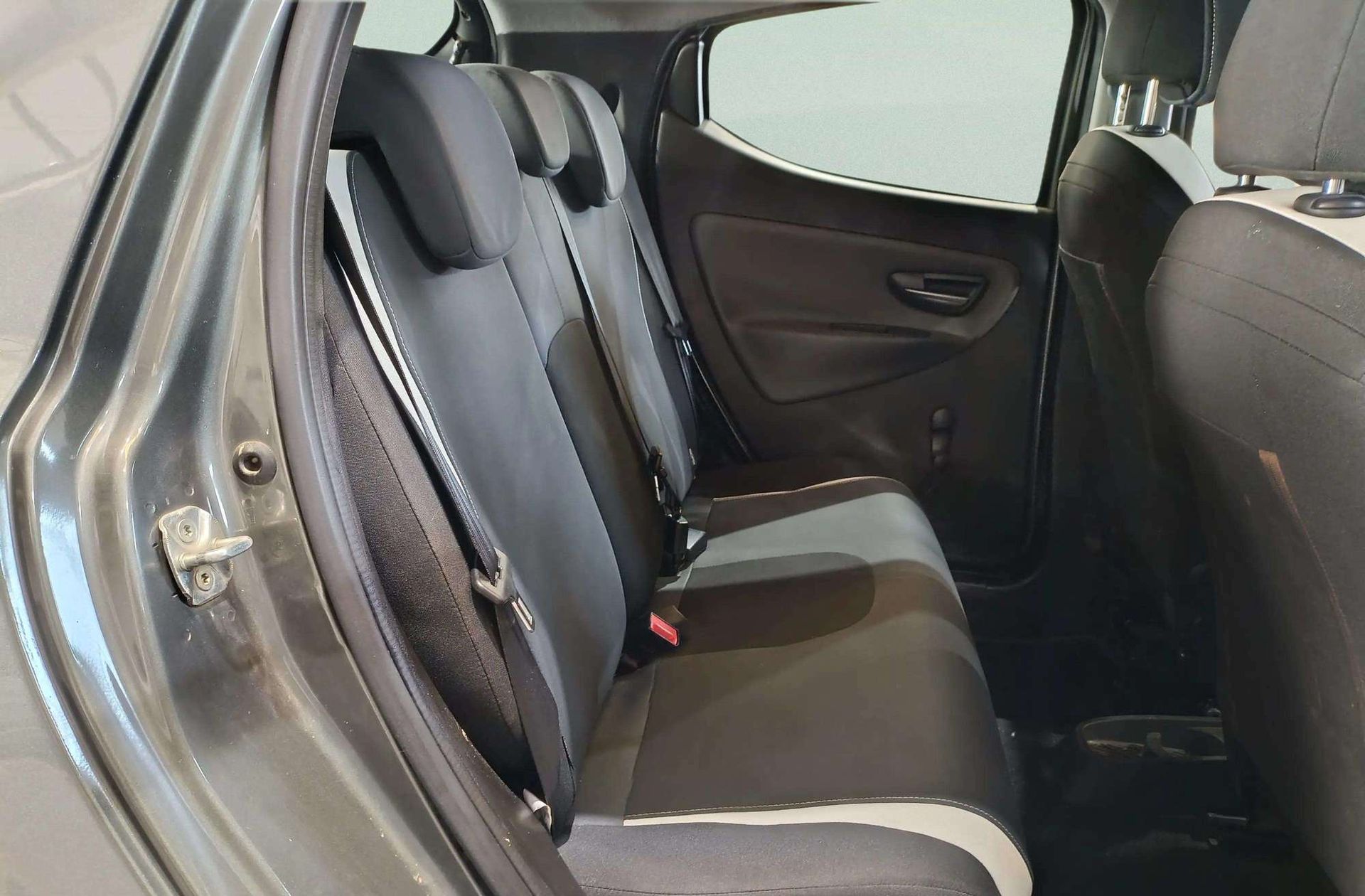 Lancia Ypsilon 1.2 Elefantino Evo II - foto 12