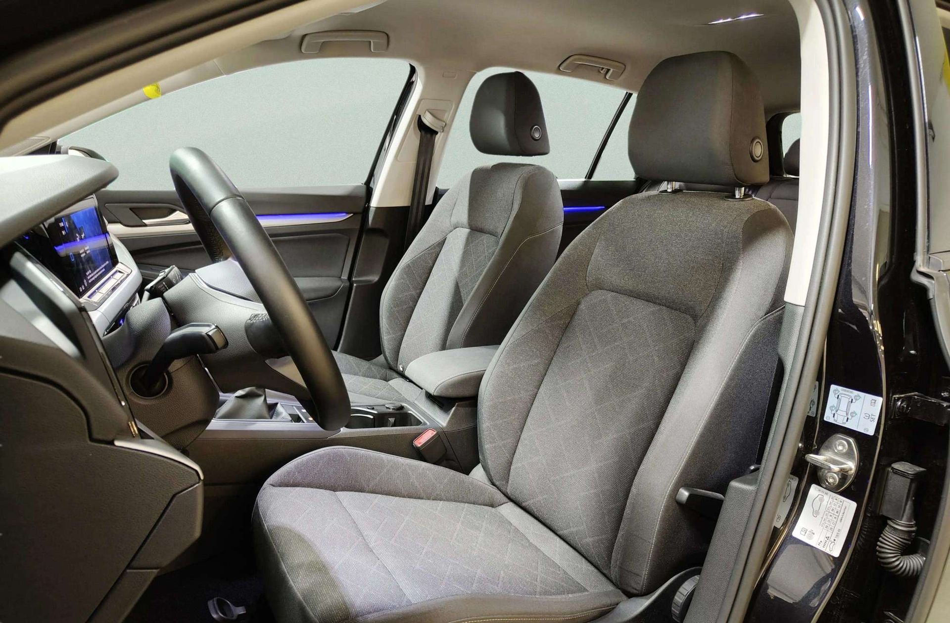 Volkswagen Golf Life 1.5 TSI - foto 10