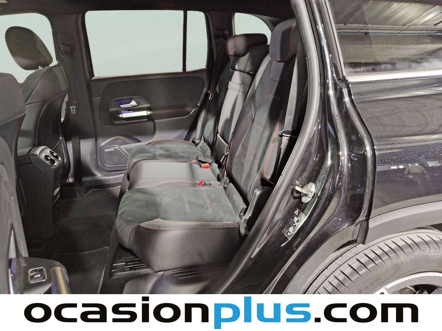 Foto Mercedes GLB Mercedes-Benz GLB 200 d (150 CV) Pack AMG