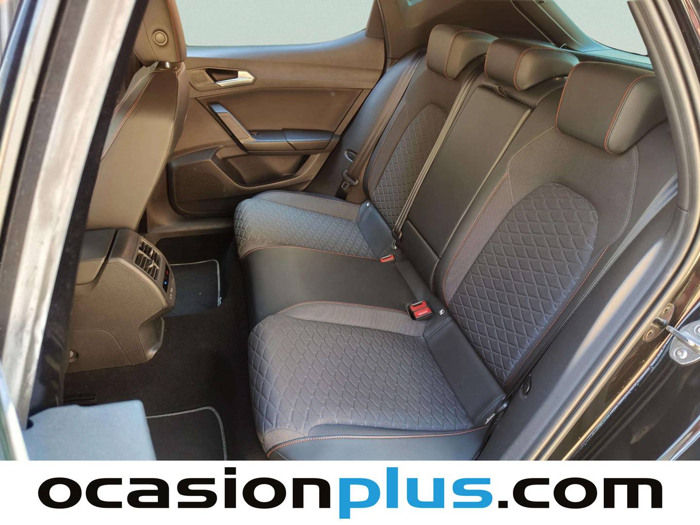 Foto asientos traseros Seat León SEAT León 1.5 TSI S&S FR Go L (150 CV)