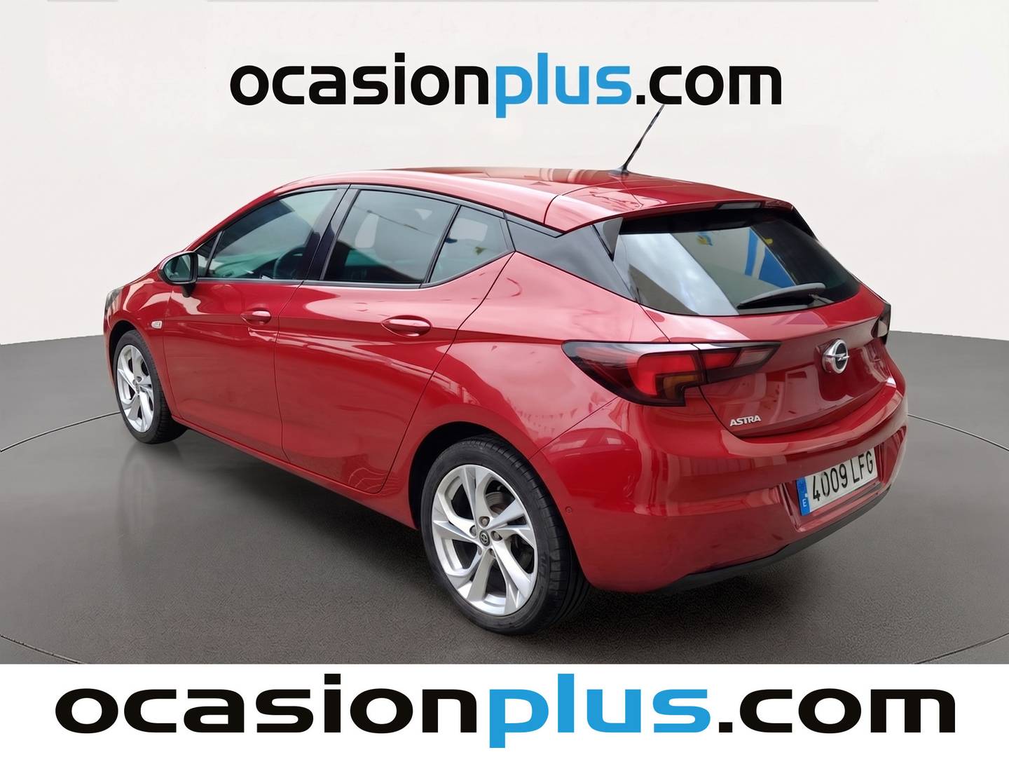 Foto trasera Opel Astra Opel Astra 1.2 Turbo SHL GS Line (110 CV) derecha