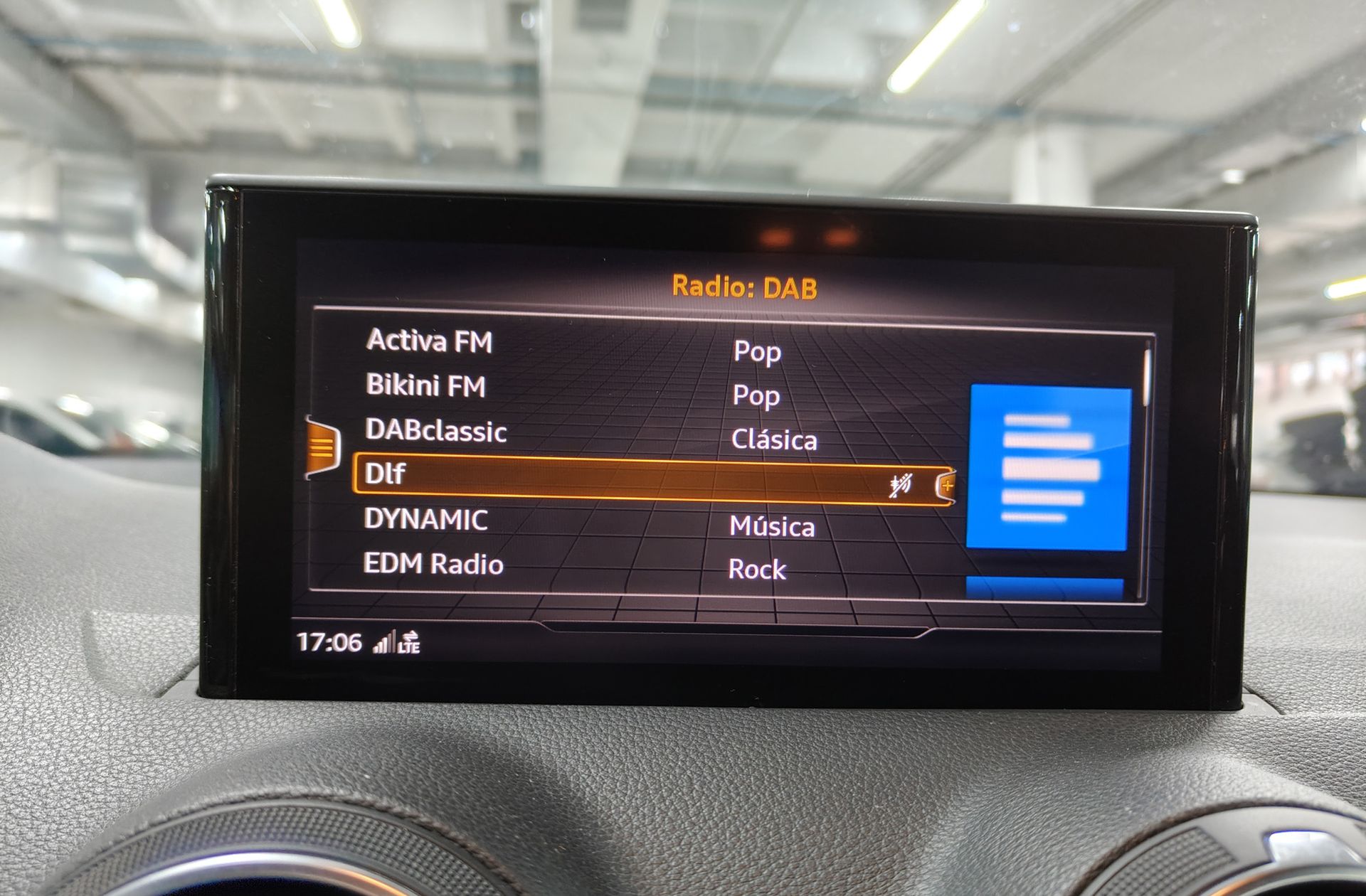 Audi Q2 Advanced 35 TFSI S tronic - foto 35
