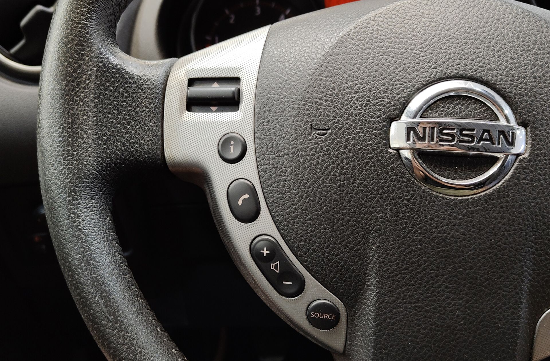 Nissan Qashqai dCi 150 Acenta 4x2 - foto 23
