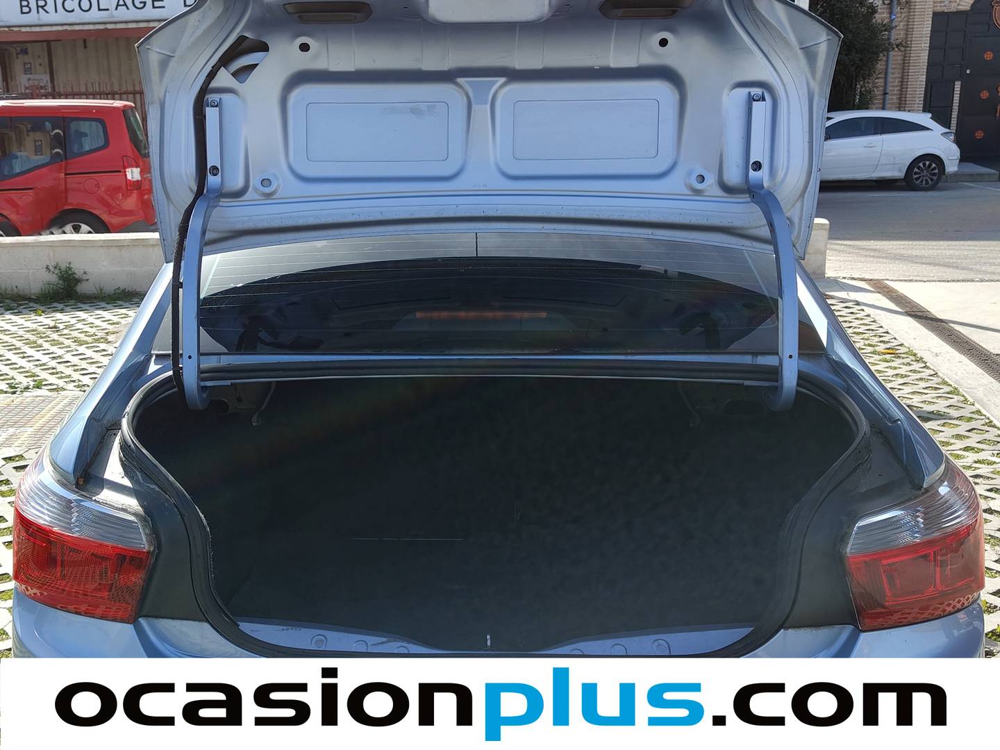 Fotos maletero Citroën C-Elysée Citroen C-Elysee HDi 90 Seduction (92 CV)