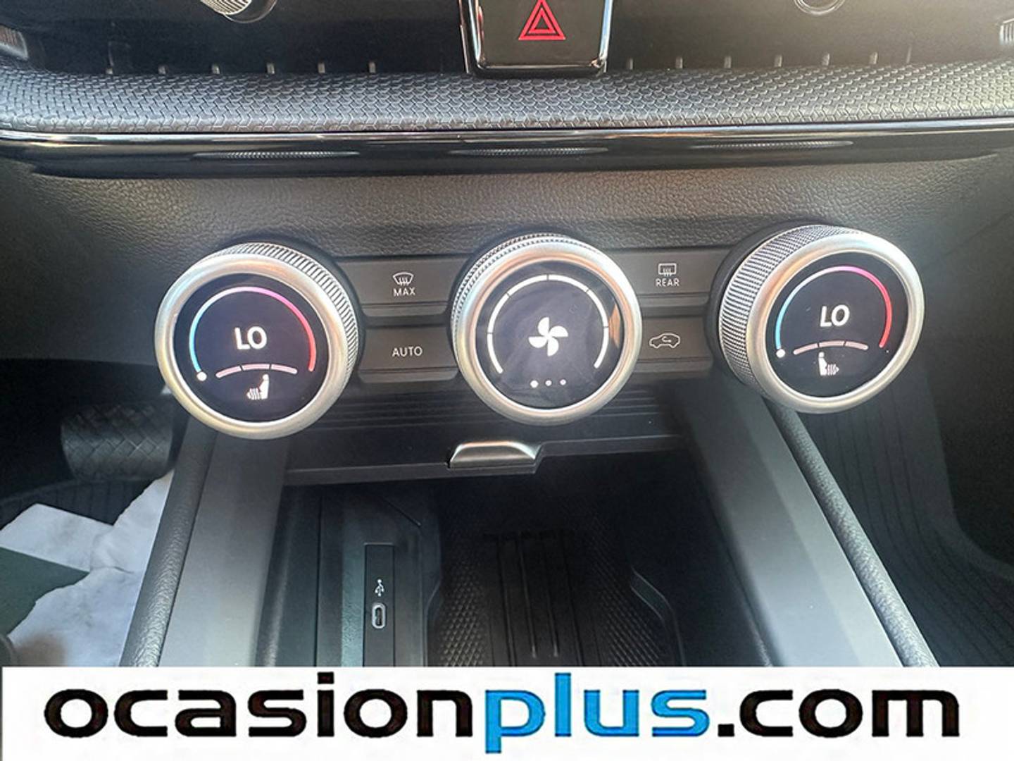 Foto Skoda Superb Skoda Superb 1.5 TSI m-HEV Essence DSG (150 CV)