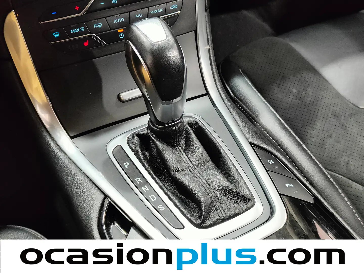 Foto Ford S-MAX Ford S-Max 2.0 TDCI Titanium (180 CV) 7 Plazas