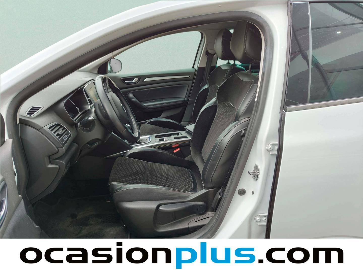 Foto asientos delanteros Renault Mégane Renault Megane Zen Energy TCe (130 CV) EDC
