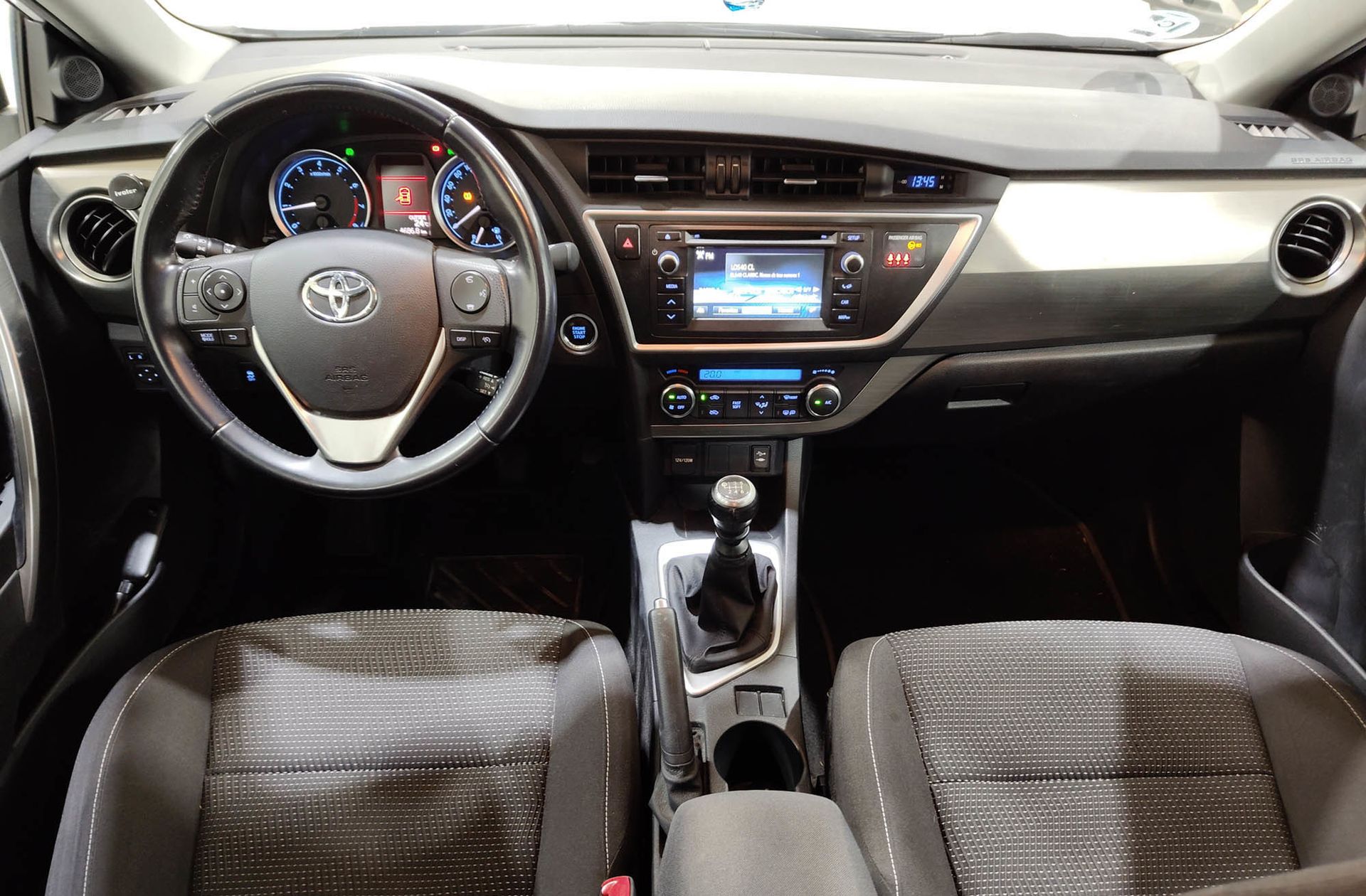 Toyota Auris 130 Touring Sports Active - foto 7