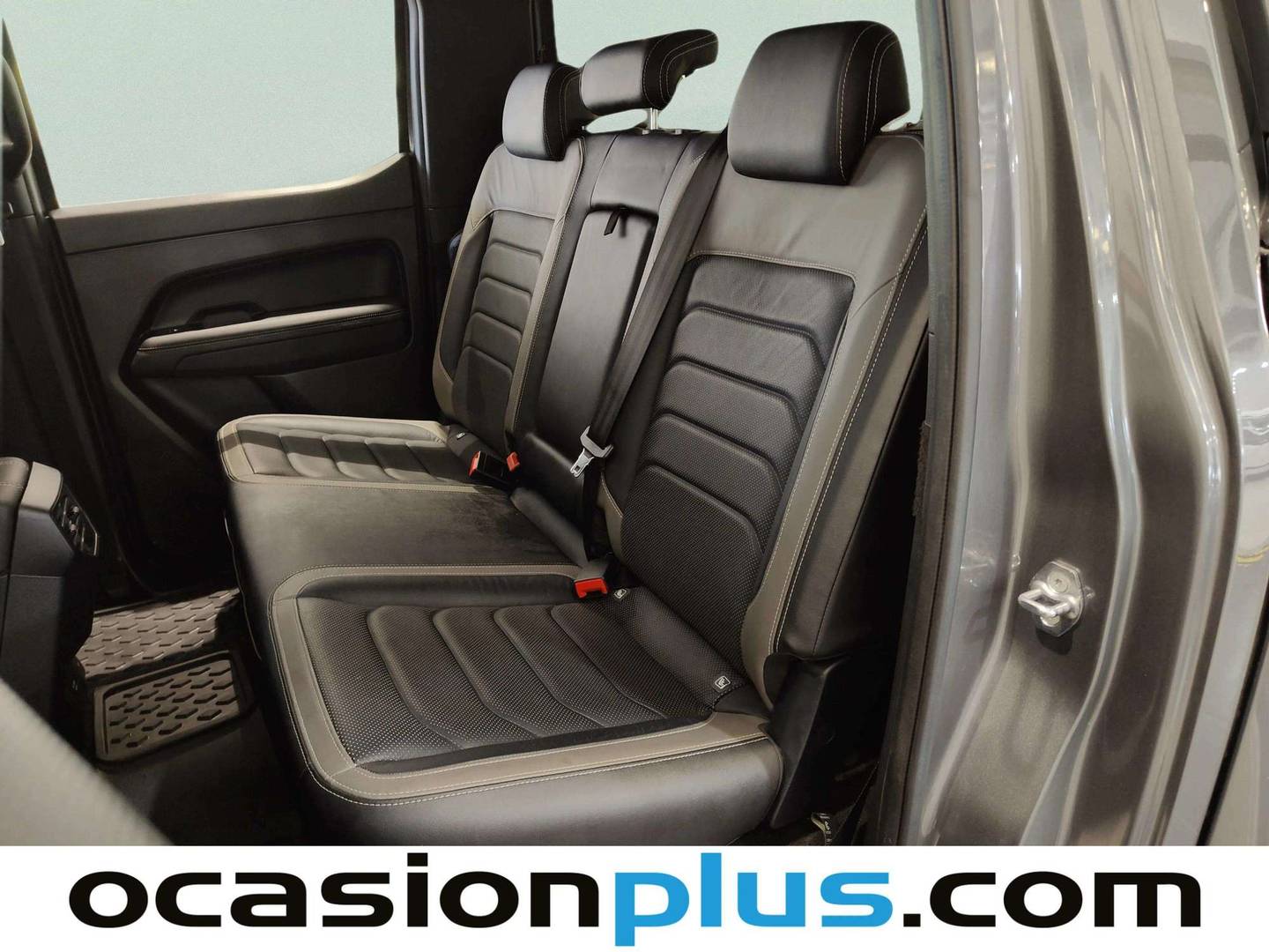 Foto asientos traseros Volkswagen Amarok Volkswagen Amarok Aventura 3.0 TDI Cabina Doble (240 CV) Auto