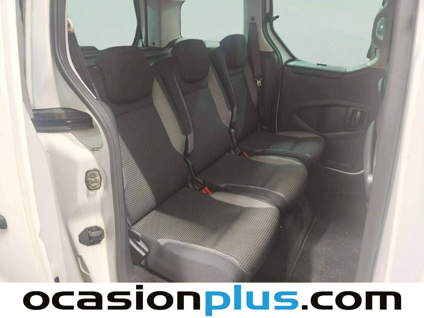 Peugeot Partner Peugeot Partner Tepee Combi 1.2 PureTech Outdoor (110 CV) al mejor precio