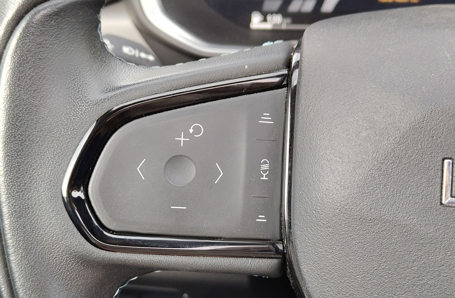 Lynk & Co 01 1.5 PHEV - foto 32
