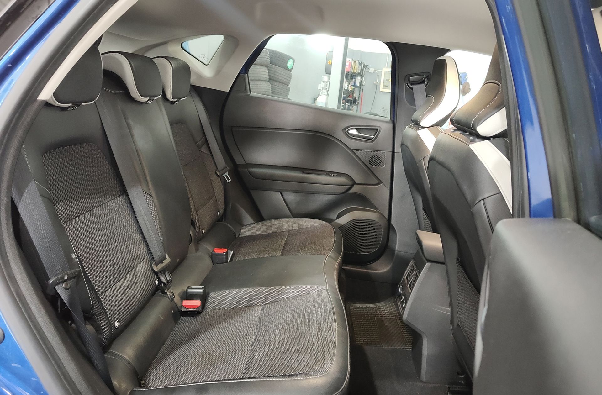 Renault Captur Techno TCe - foto 18