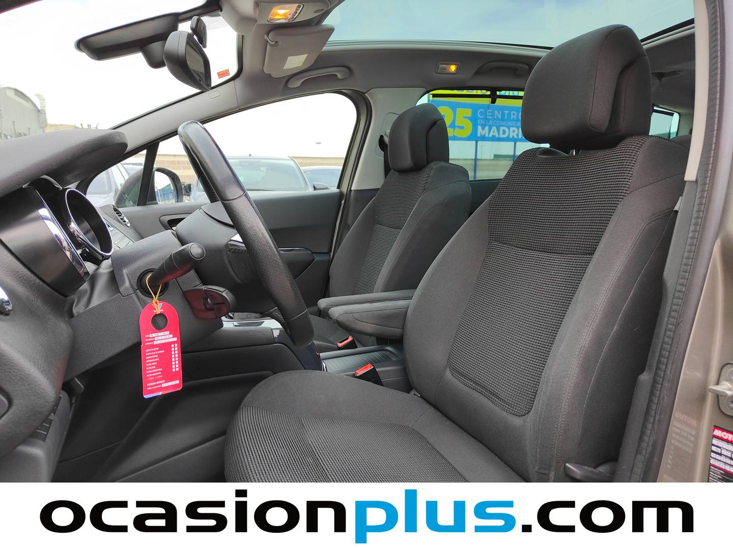 Foto asientos delanteros Peugeot 5008 Peugeot 5008 Allure 1.2 PureTech S&S (130 CV) 7 Plazas