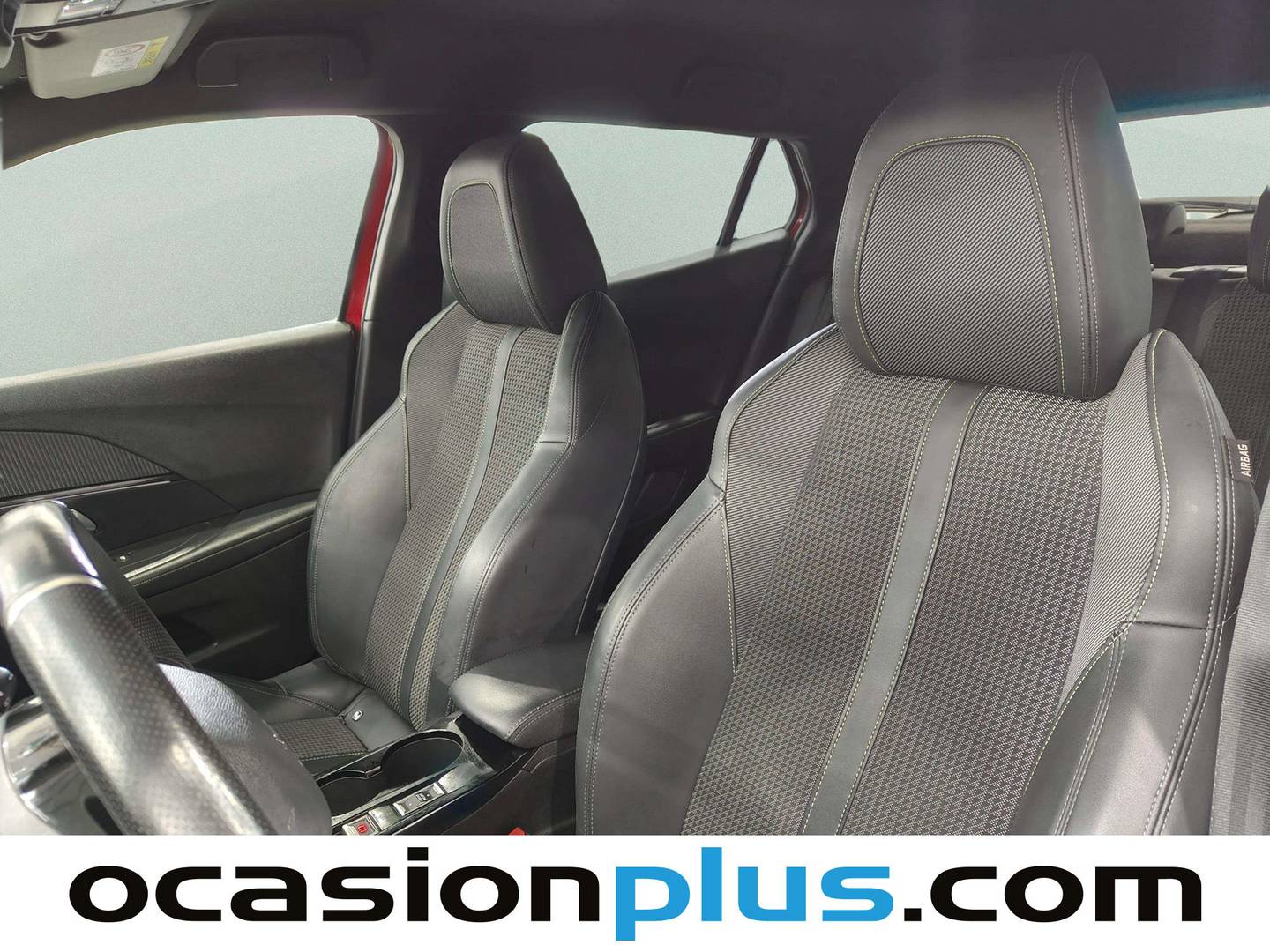 Foto Peugeot 2008 Peugeot 2008 PureTech 130 S&S GT (130 CV)