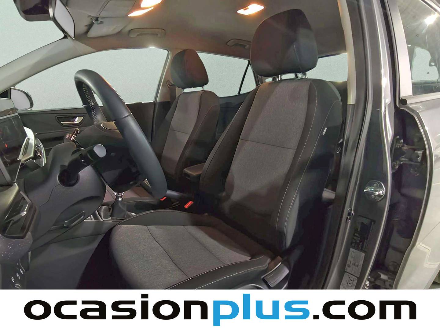 Foto asientos traseros KIA Stonic KIA Stonic 1.0 T-GDi MHEV Concept (115 CV)