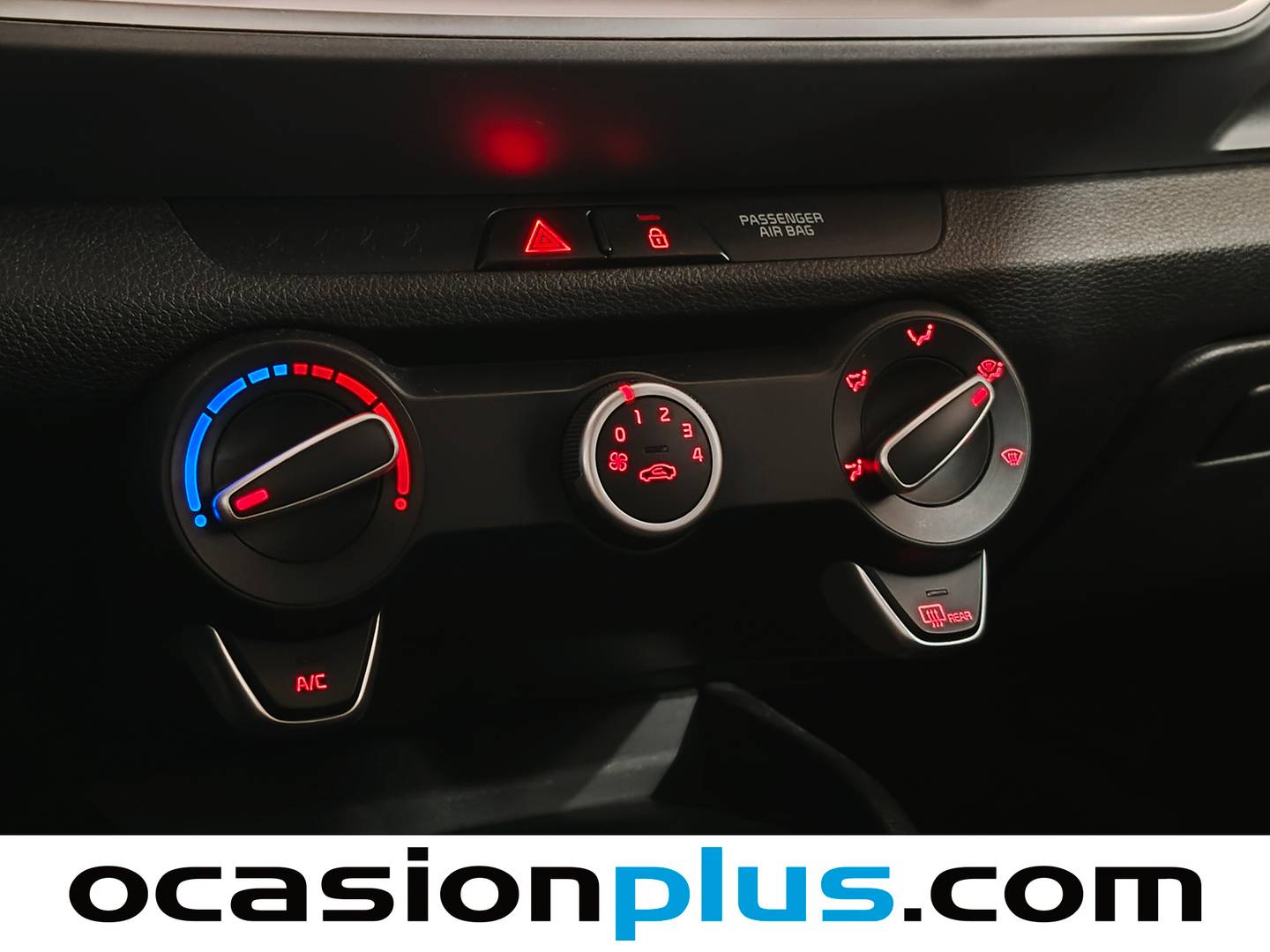 Foto KIA Stonic Kia Stonic 1.0 T-GDi MHEV iMT Concept (100 CV)