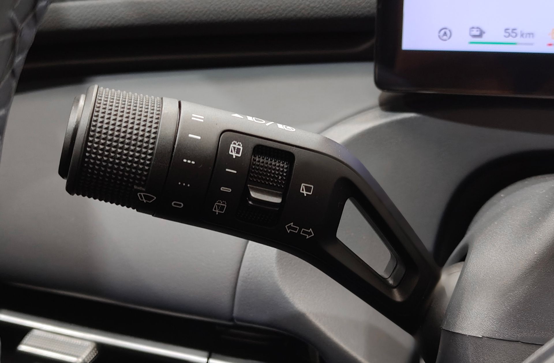 Geely Starray EM-i 1.5 PHEV Pro - foto 32