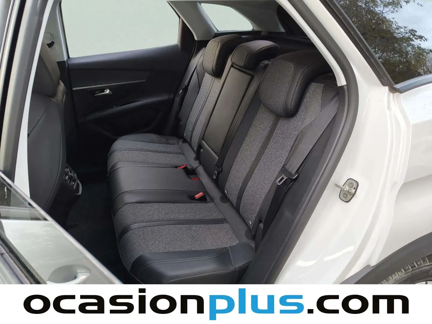 Foto Peugeot 3008 Peugeot 3008 BlueHDI 130 S&S Allure (130 CV)