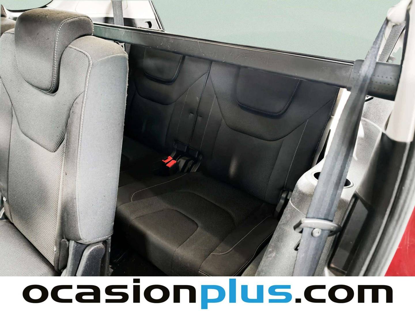 Extras y acabados del Ford S-MAX Ford S-Max 2.0 TDCI Titanium 7 Plazas (150 CV)