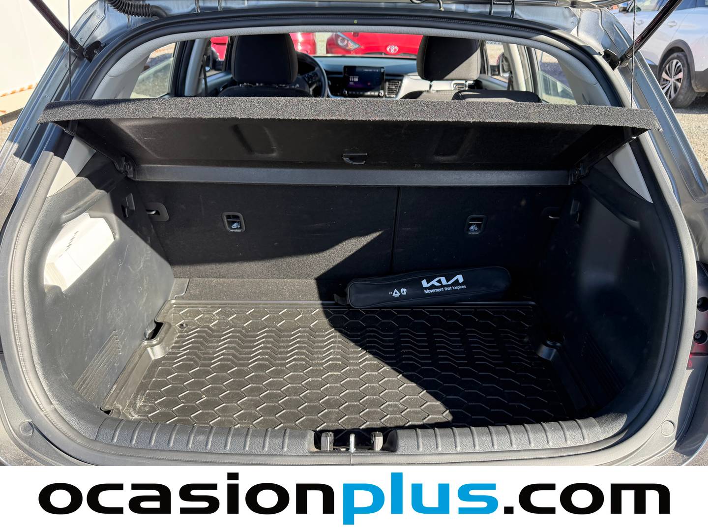 Foto KIA Stonic Kia Stonic 1.0 T-GDi MHEV Drive (120 CV)