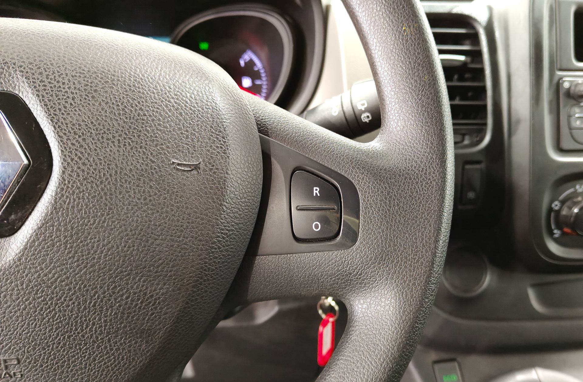 Renault Trafic Combi 9 Energy dCi 9 plazas - foto 22