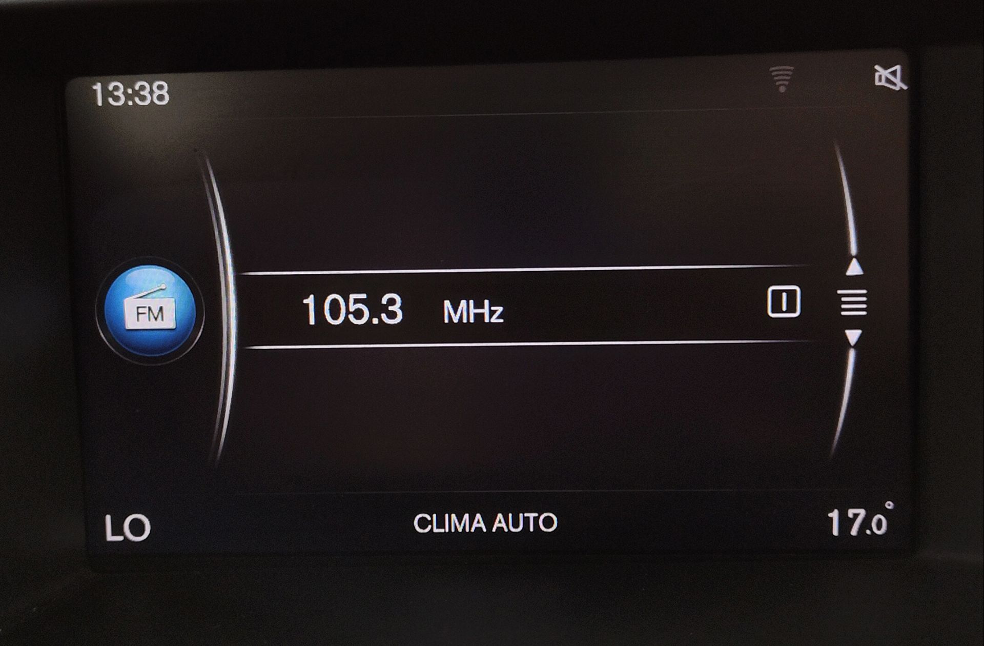 Volvo XC60 D4 Momentum - foto 36