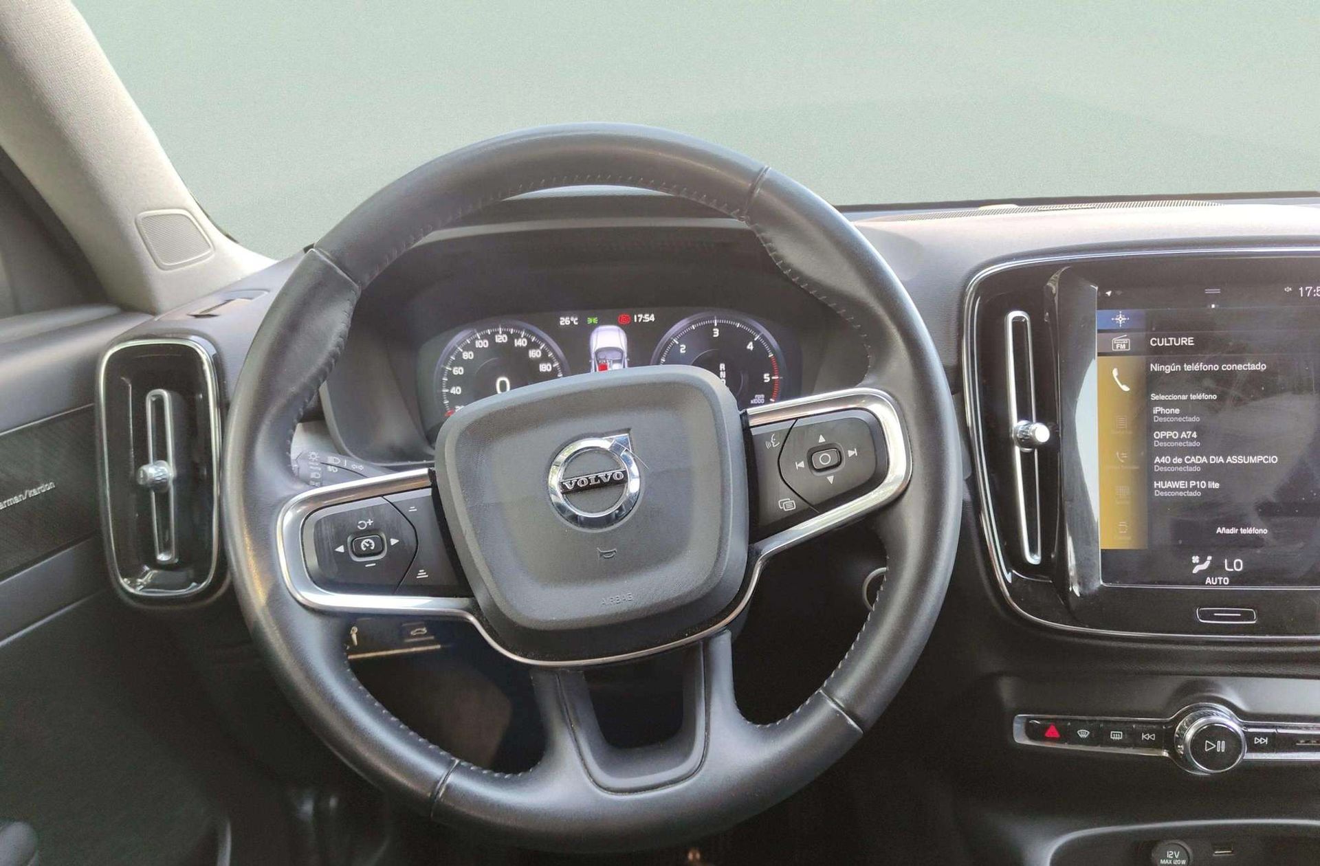 Volvo XC40 D3 Momentum - foto 25