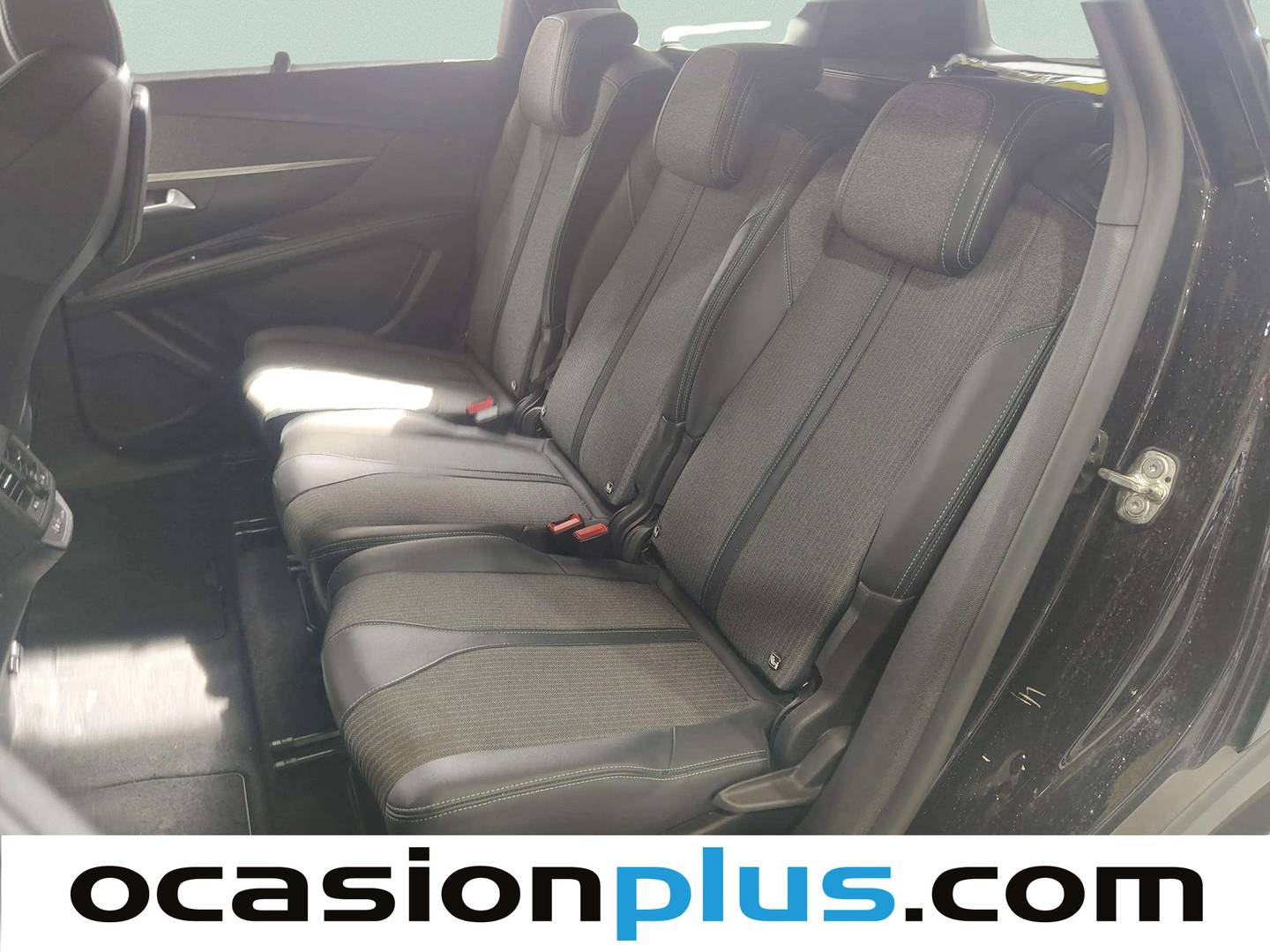 Foto asientos traseros Peugeot 5008 Peugeot 5008 PureTech 130 S&S Allure Pack (130 CV)7 Plazas