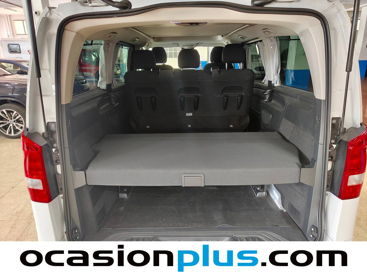 Fotos maletero Mercedes Vito Mercedes Vito 220 d Marco Polo Activity Largo (163 CV) Camperizada