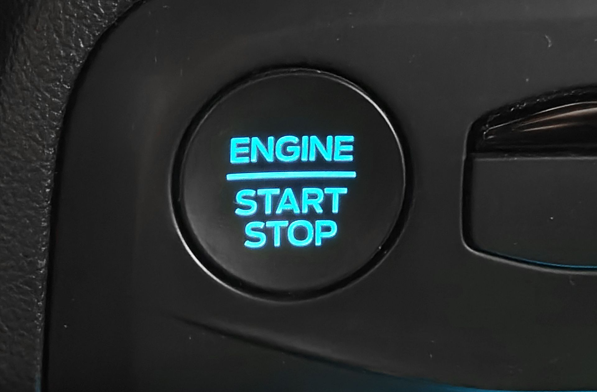 Ford Focus 1.0 EcoBoost MHEV ST-Line - foto 30