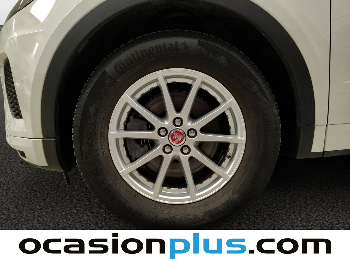 Foto Jaguar E-Pace Jaguar E-PACE 2.0P R-Dynamic 4WD Auto  (200 CV)