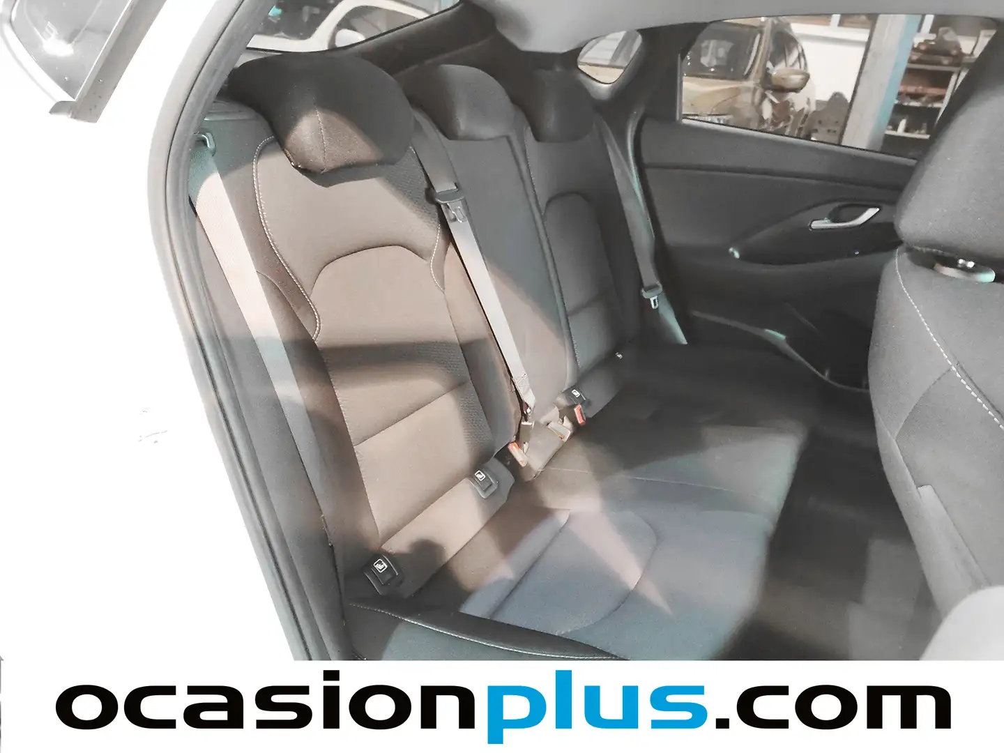 Foto Hyundai i30 Hyundai i30 1.0 TGDI Link Fastback (120 CV)