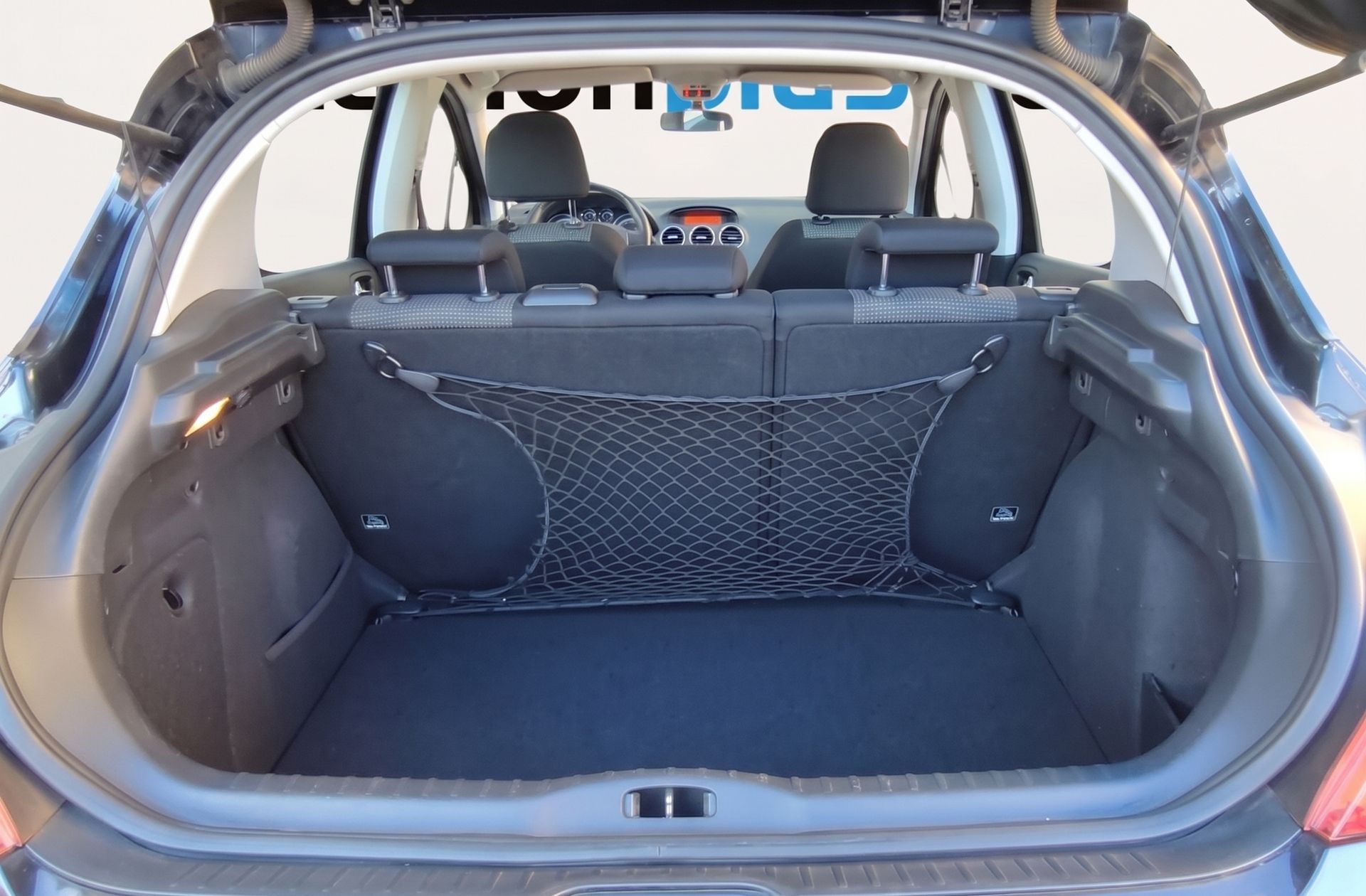 Peugeot 308 1.6 HDi Sport - foto 12