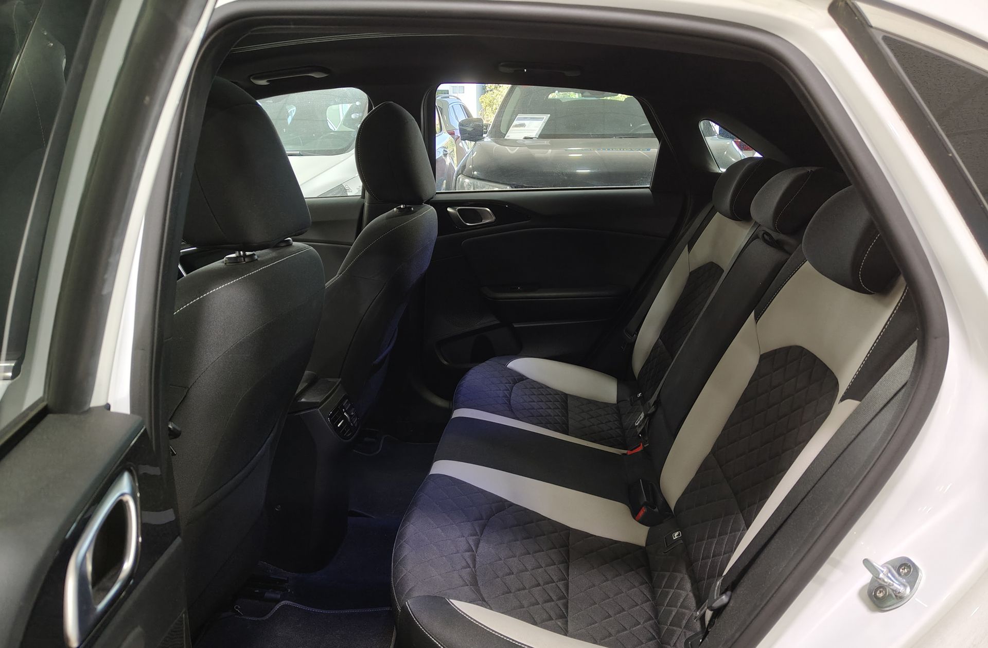 Kia Ceed 1.4 T-GDi GT Line - foto 16