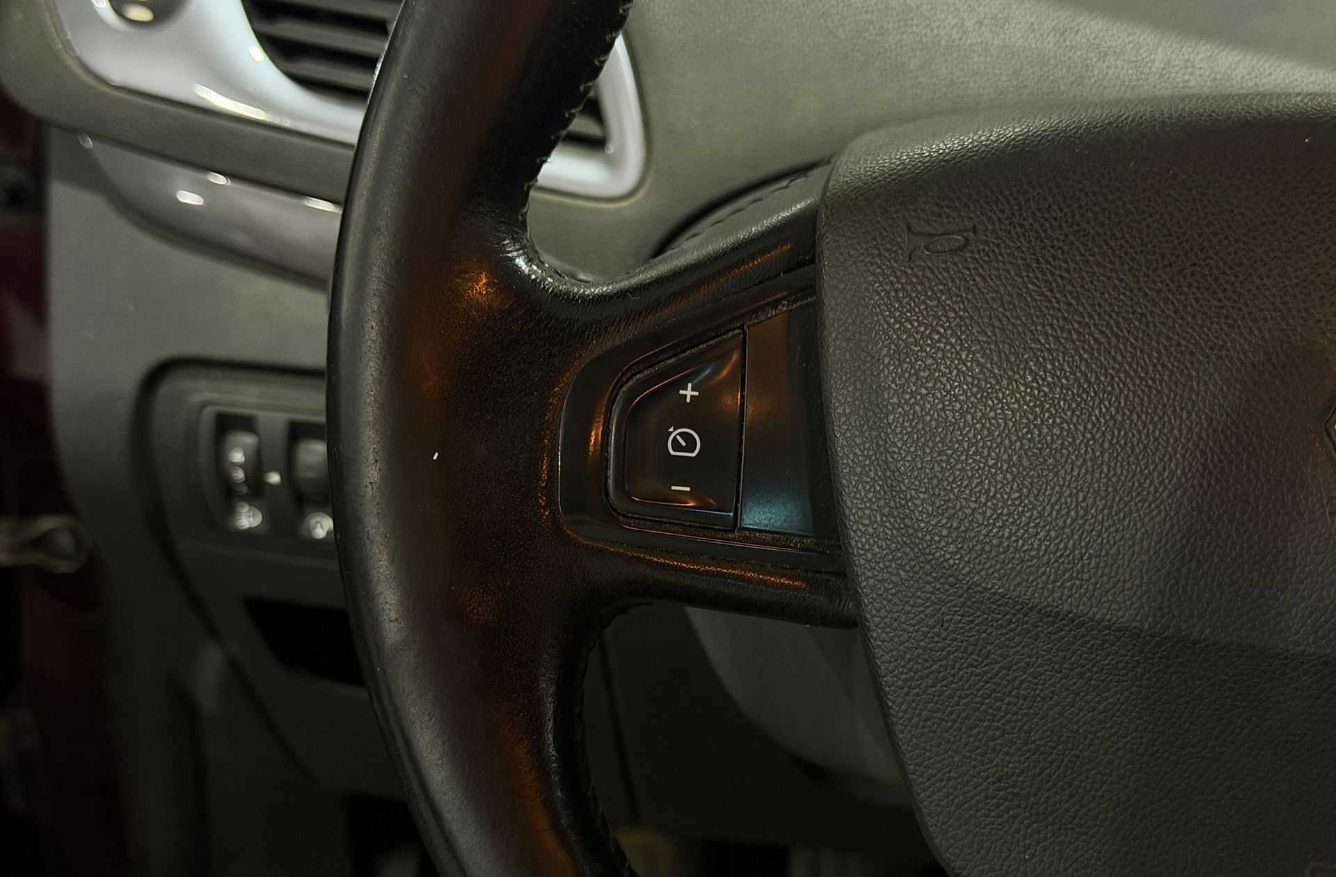 Renault Grand Scénic Limited Energy dCi 7 plazas - foto 23