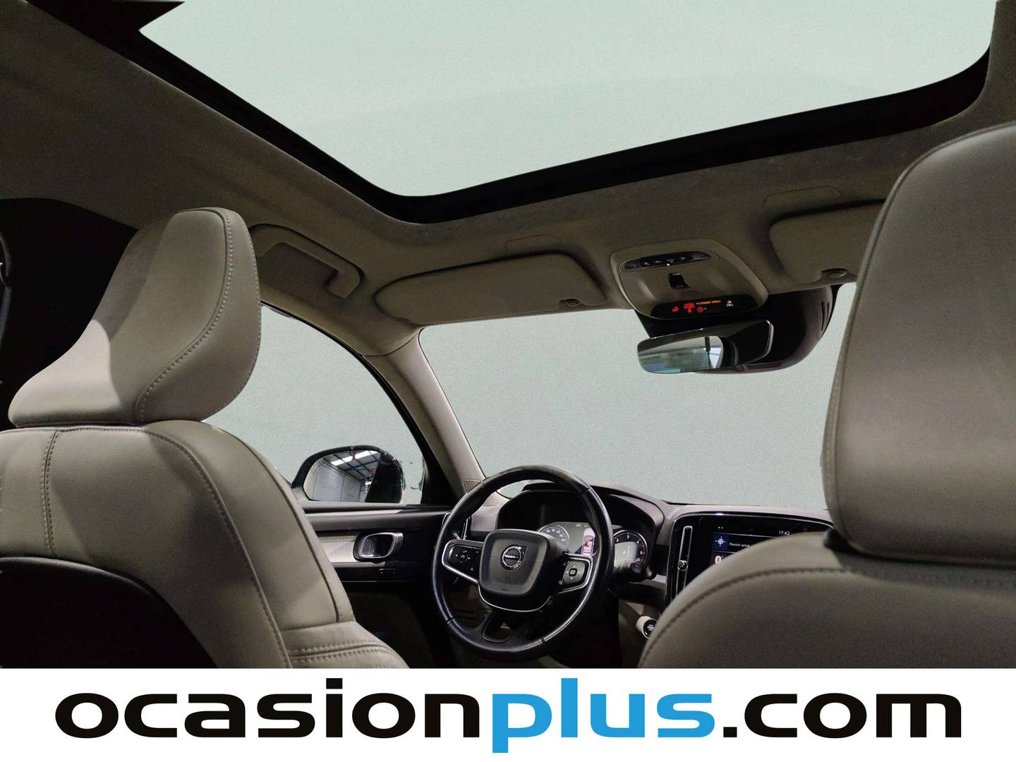 Foto Volvo XC40 Volvo XC40 D3 Momentum Auto (150 CV)