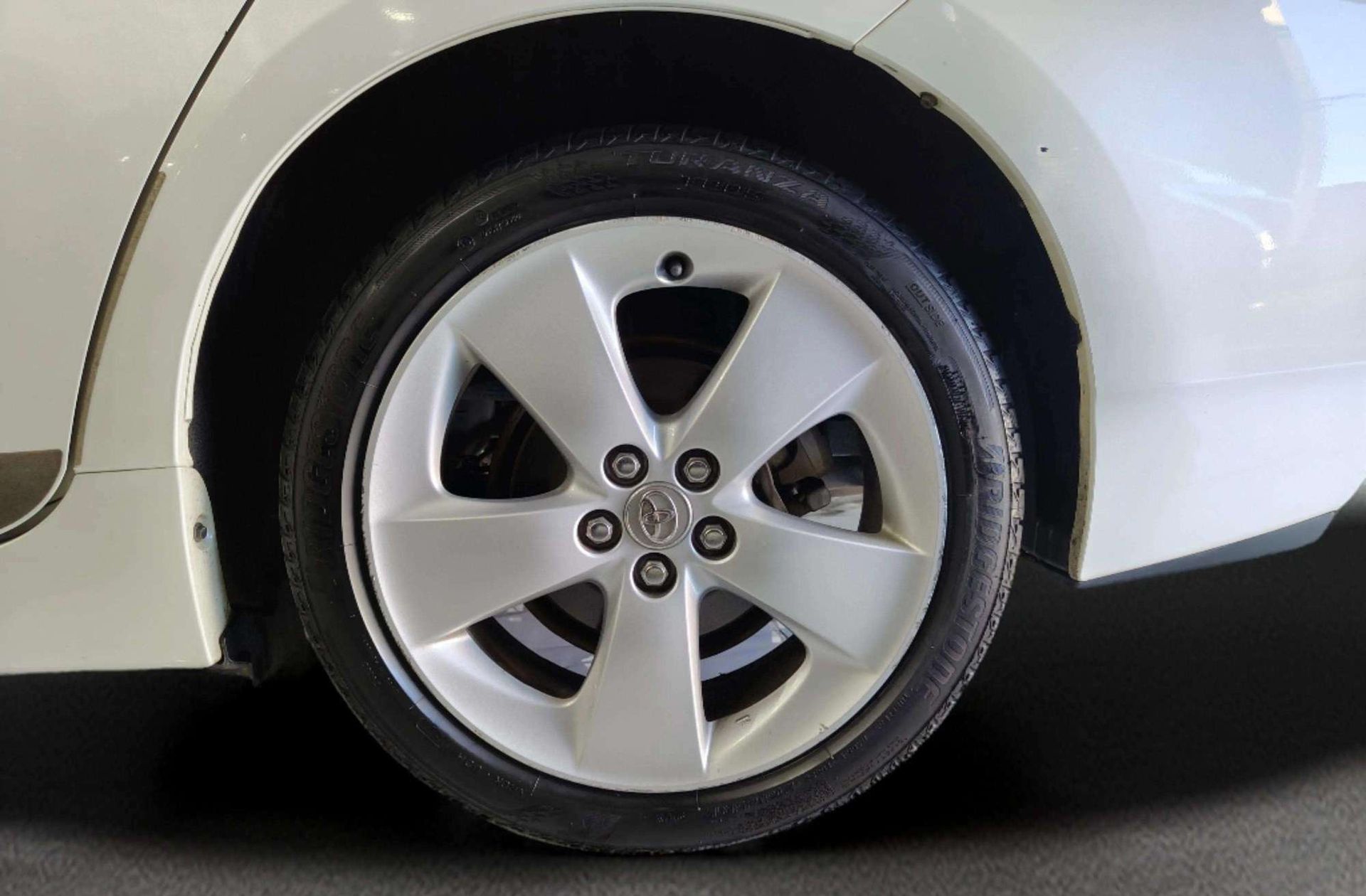 Toyota Prius 1.8 HSD Executive - foto 39