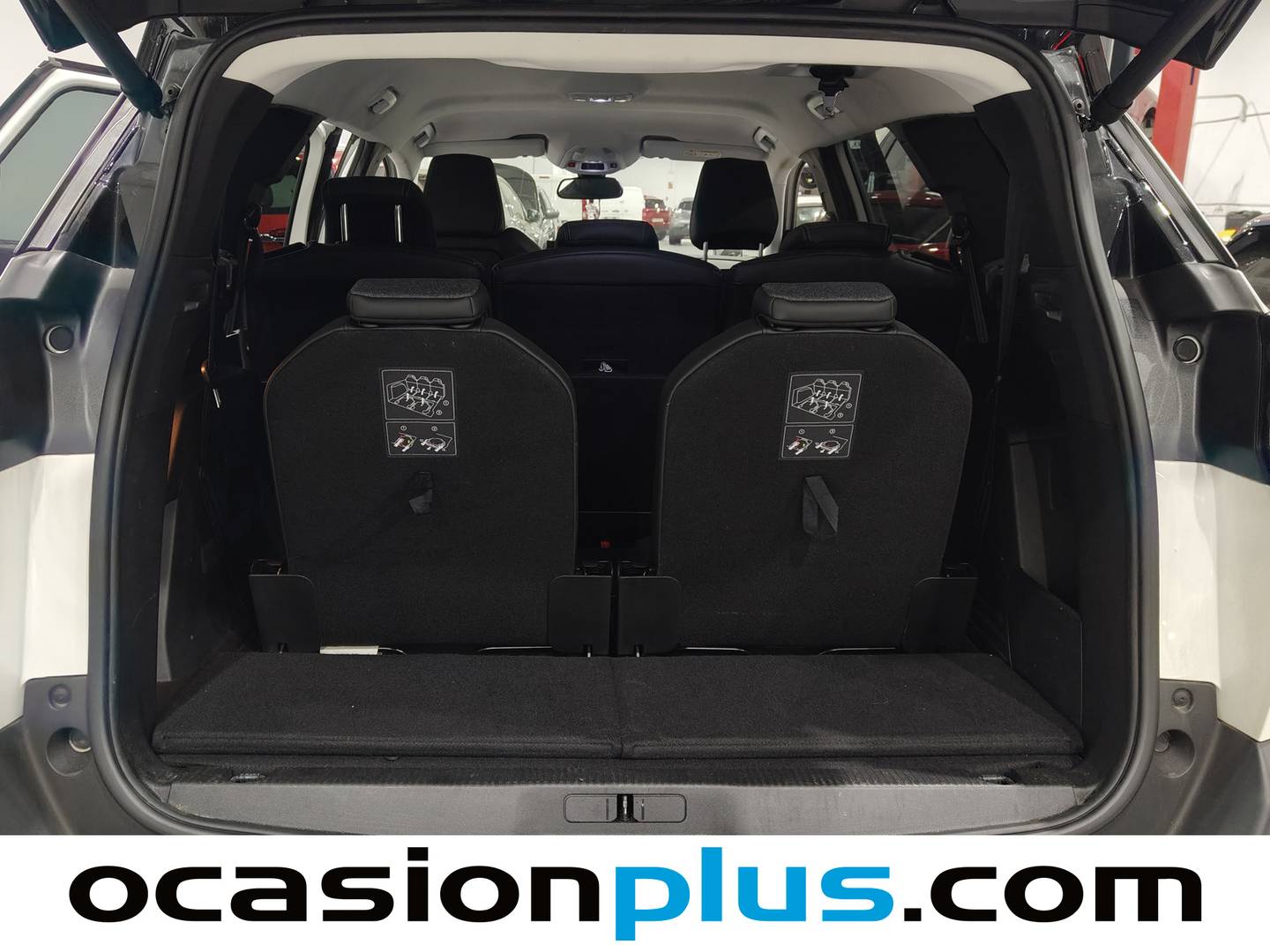 Foto Peugeot 5008 Peugeot 5008 PureTech 130 S&S Allure Pack (130 CV) 7 Plazas